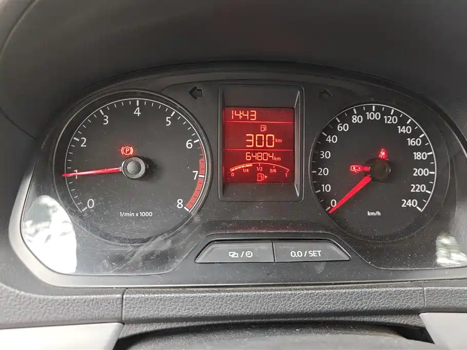 Volkswagen Jetta 2015 1.4L Manual Comfort фото 14