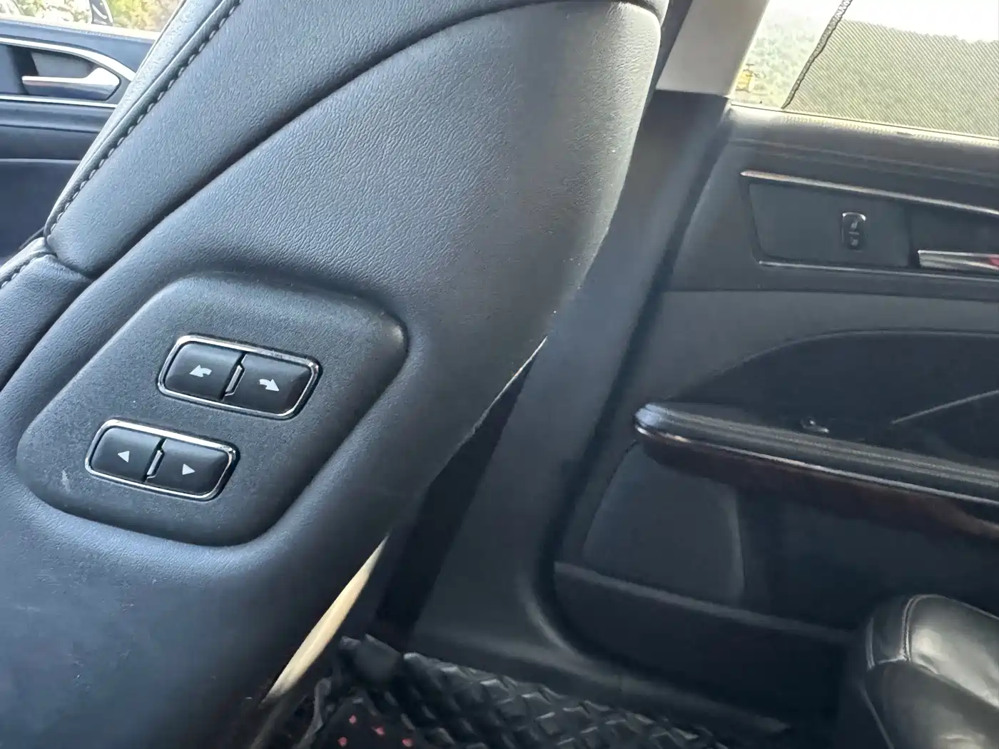 Ford Taurus 2016 2015 EcoBoost 325 V6 Flagship