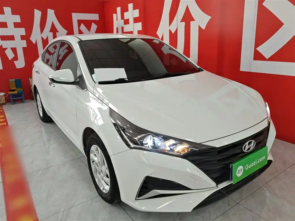 Hyundai Verna 2020 1.4L CVT GLS Cool Edition фото 4