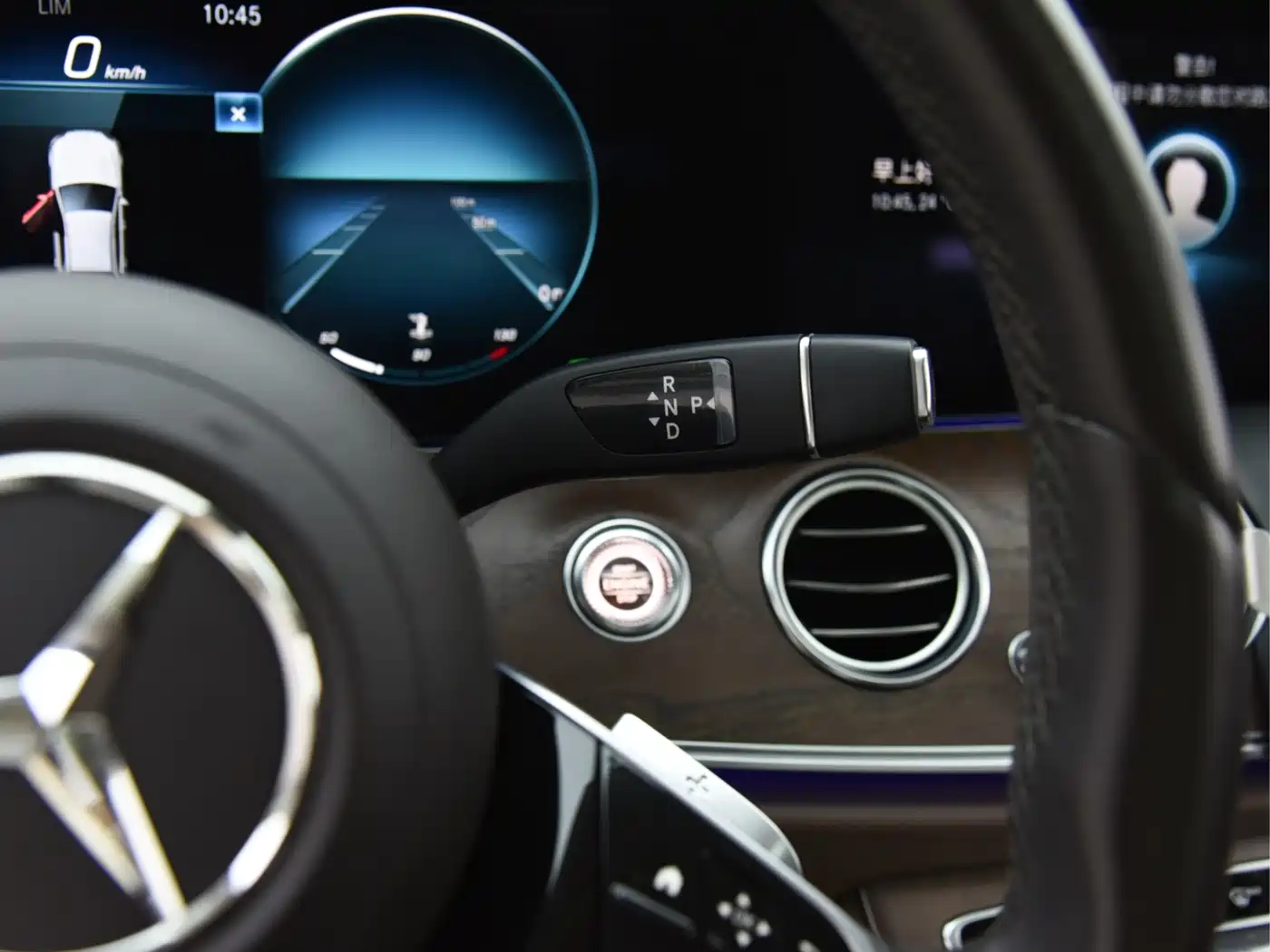 Mercedes-Benz E-Class 2022 Second Facelift E 300 L Luxury фото 11
