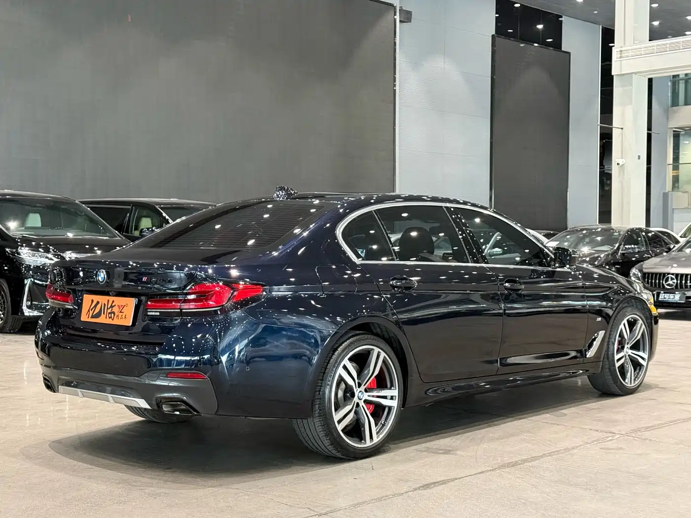 BMW 5 Series 2023 Facelift 530Li Leading M Sport Package фото 14