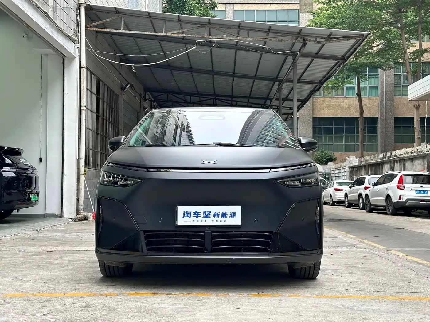 XPeng X9 2025 Extended Range Edition фото 4