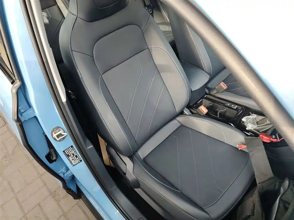 Volkswagen Tharu 2025 New Edge 300TSI Enjoyment Edition фото 25