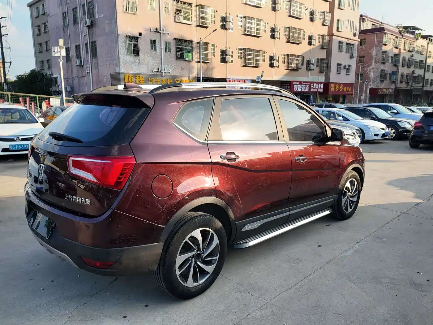 Baojun 560 2016 2016 1.8L iAMT Luxury