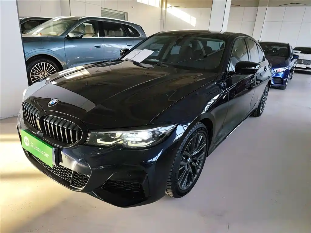 BMW 3 Series 2022 330i M Sport Shadow Edition
