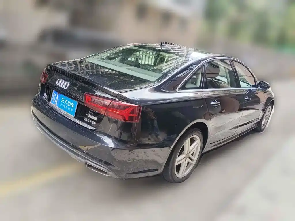 Фото 5 - Audi A6L