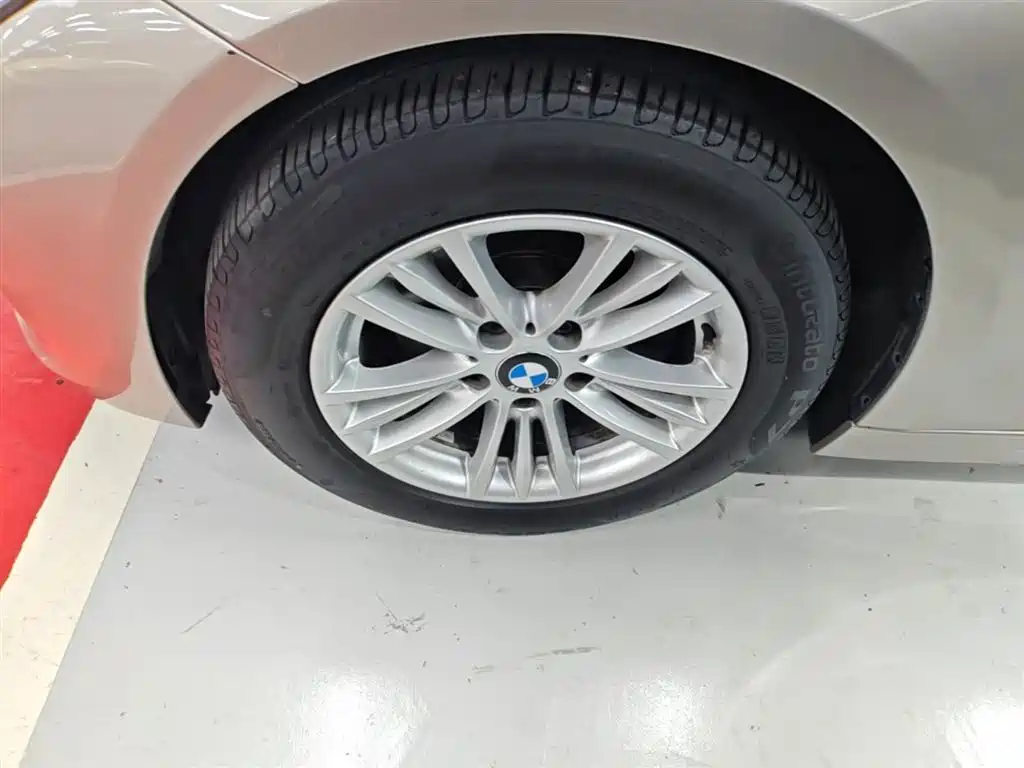 BMW 3 Series 2015 320Li Super Joy Fashion фото 23