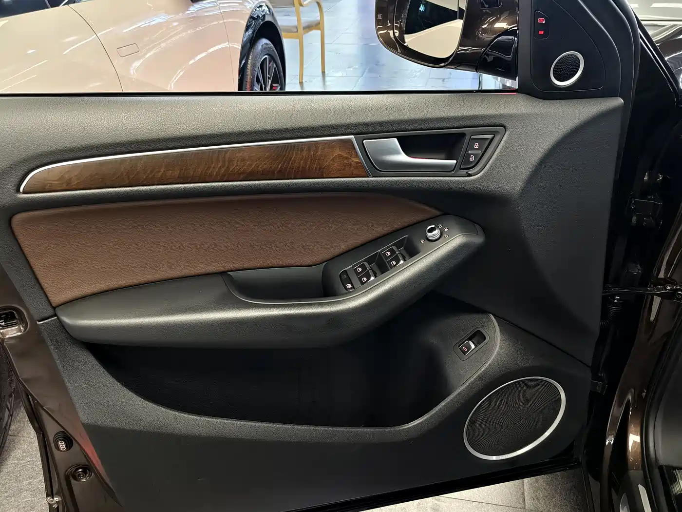 Audi Q5 2016 40 TFSI Comfort Model фото 7