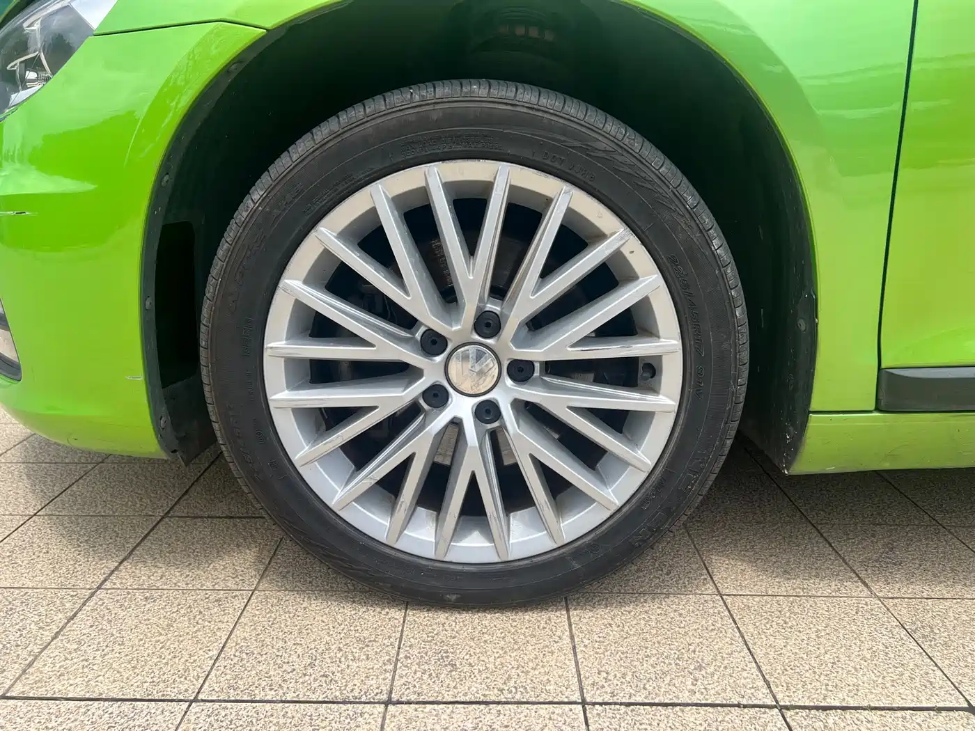 Volkswagen Scirocco 2015 2.0TSI Luxury Edition фото 6