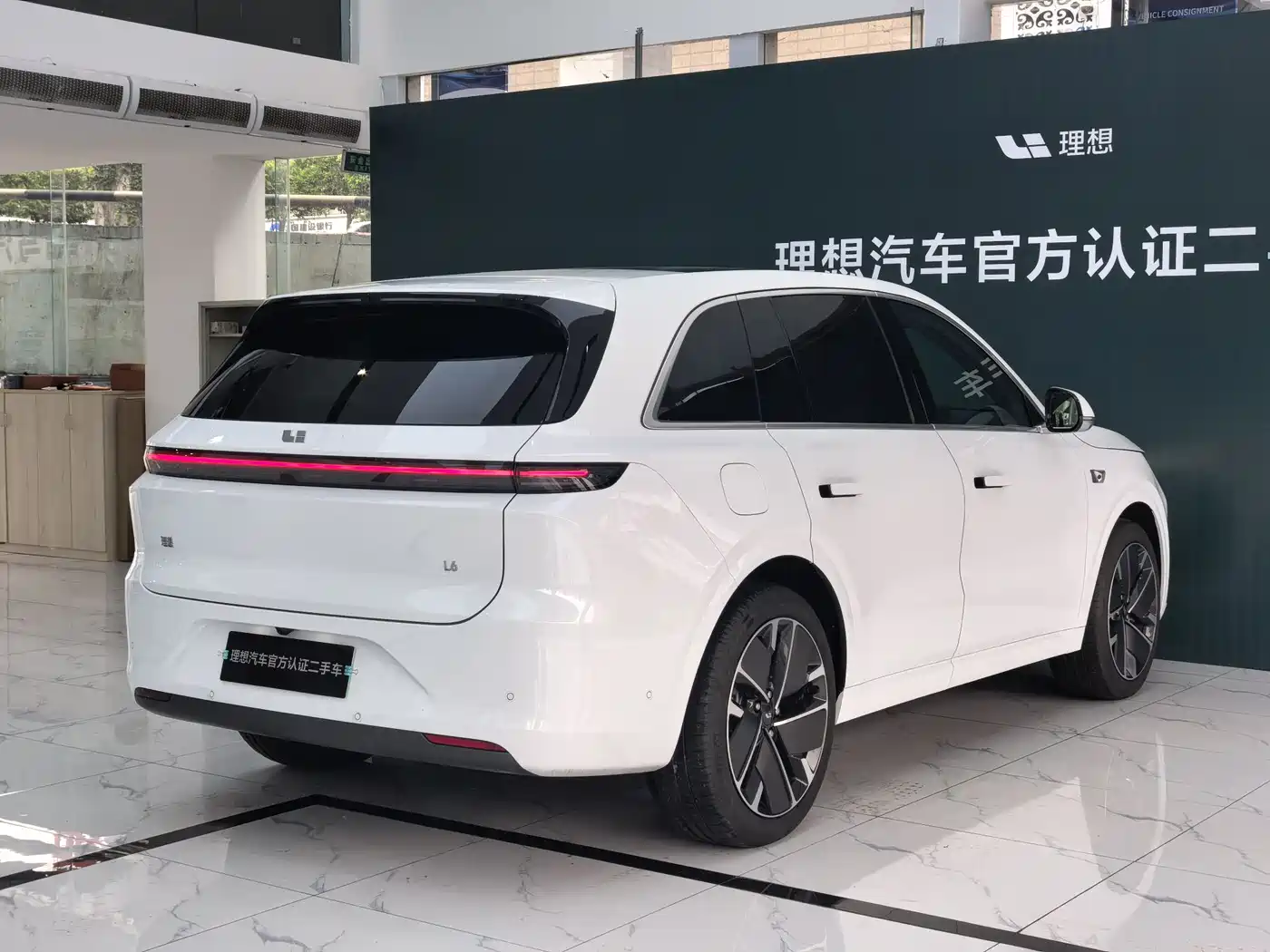Li Auto IDEAL L6
