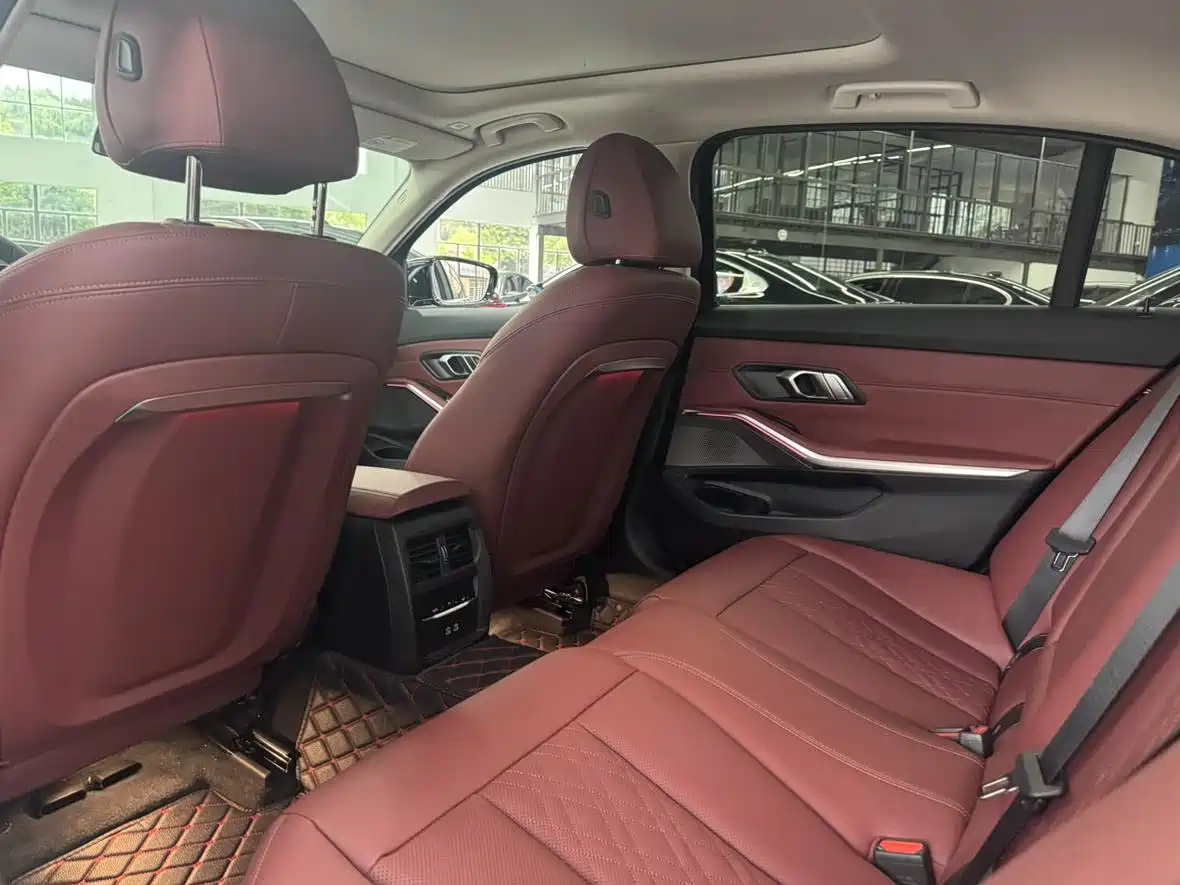 BMW 3 Series 2025 325Li M Sport Package фото 13