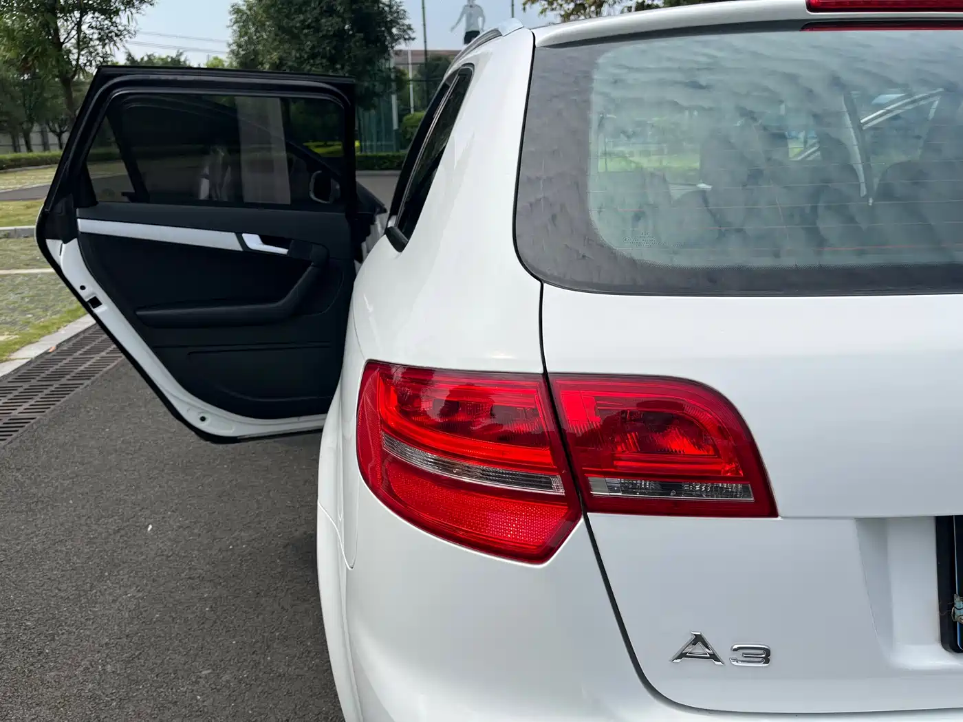Audi A3 (Import) 2012 Sportback 1.8T Luxury фото 17