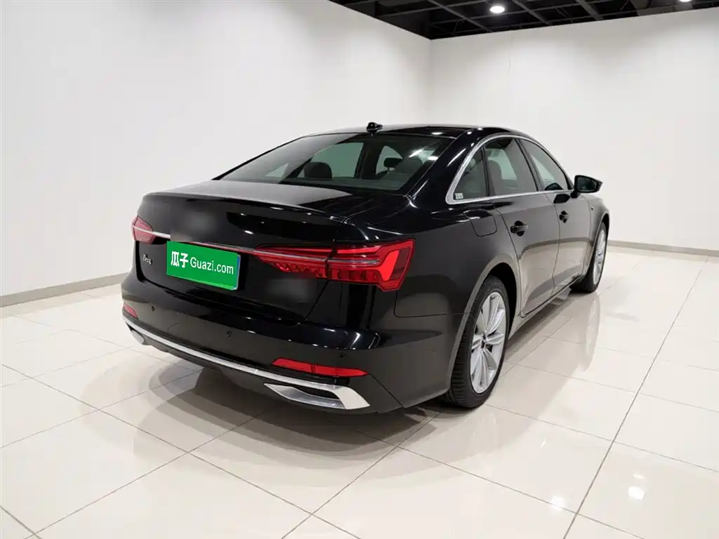 Audi A6L 2021 45 TFSI Exclusive Sport фото 5