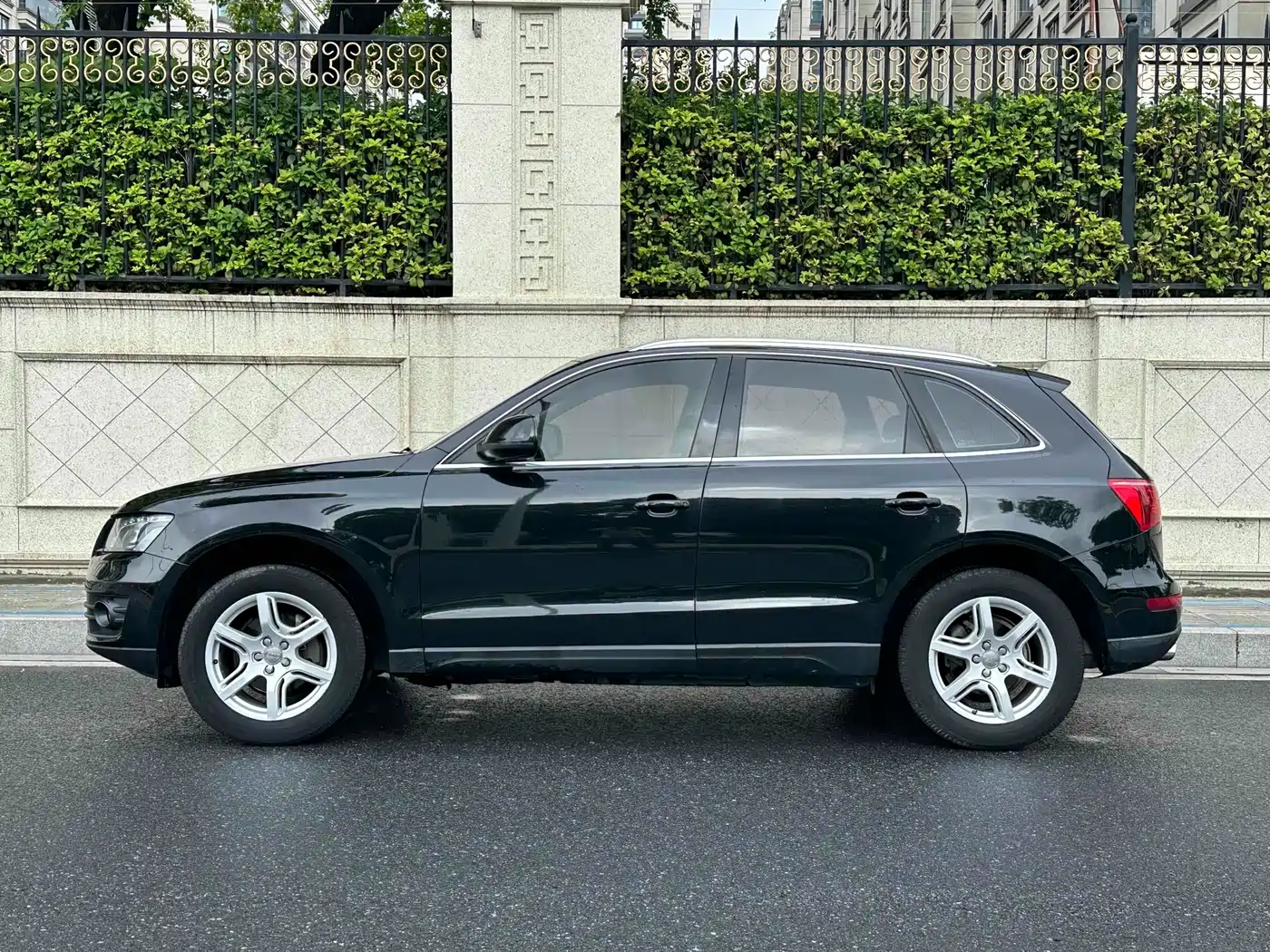 Audi Q5 2012 2.0TFSI Comfort фото 3