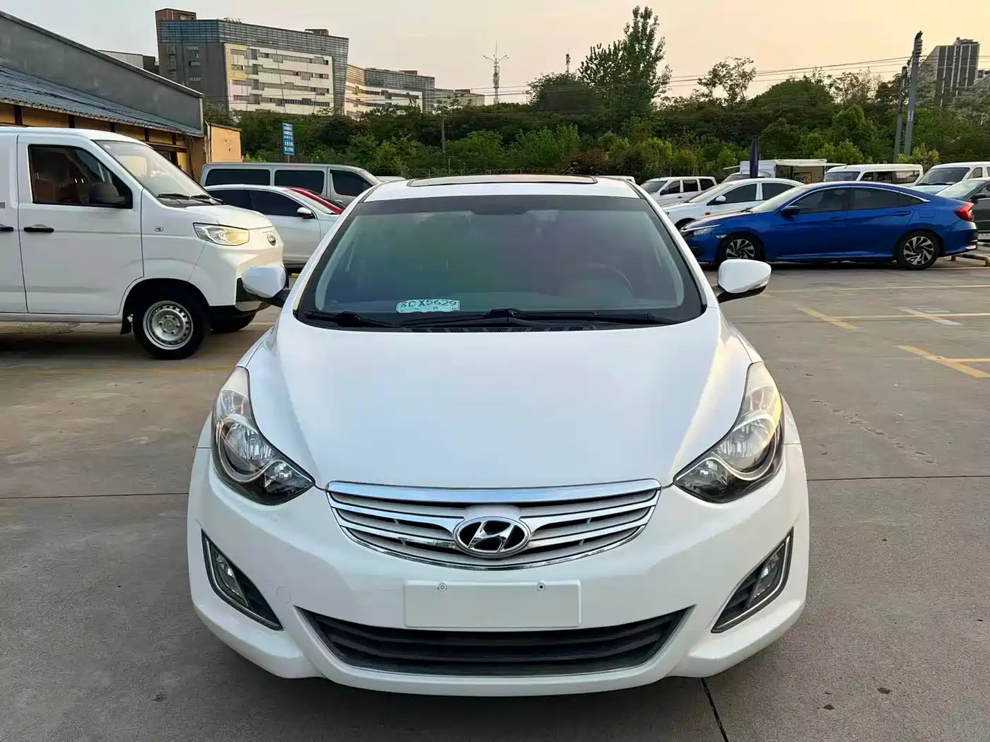 Hyundai Langdong 2012 1.6L Manual Leading фото 2