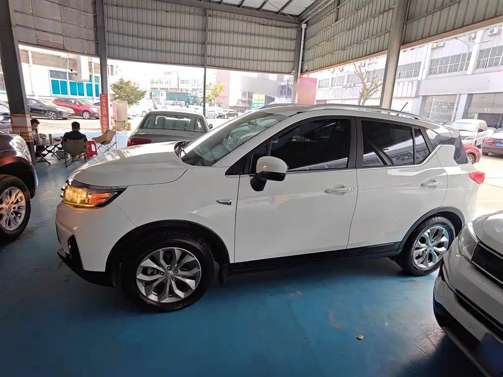 GAC Trumpchi Trumpchi GS3 2017 200T Automatic Elite фото 21