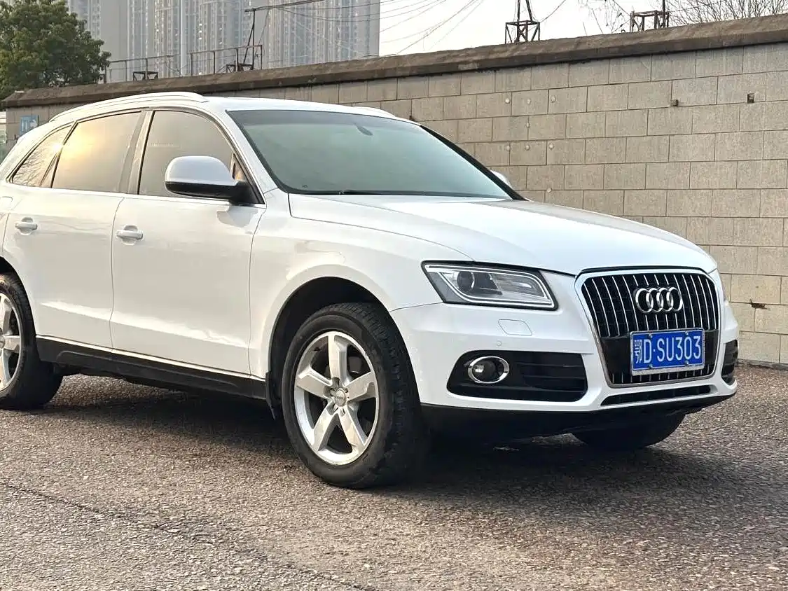 Audi Q5 2015 40 TFSI Technology фото 3