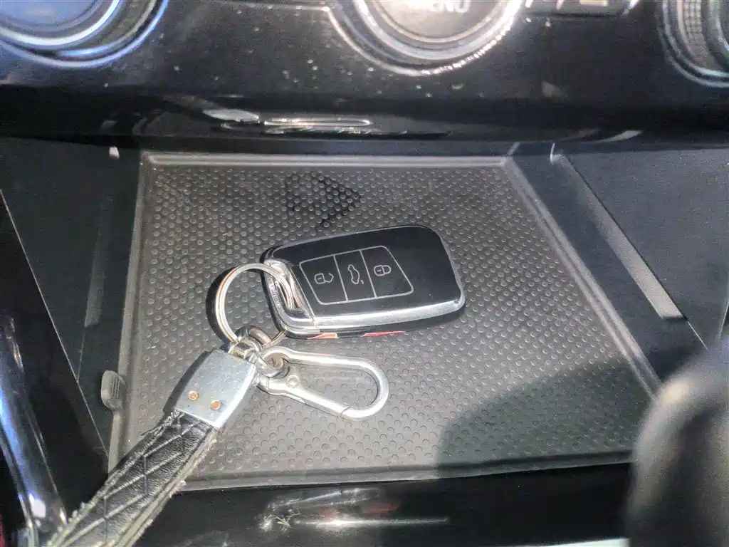 Volkswagen Passat 2019 330TSI Elite Version China VI фото 11