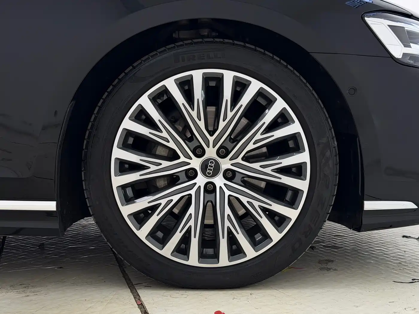 Audi A8 2024 Model A8L 50 TFSI quattro Premium Selection фото 20