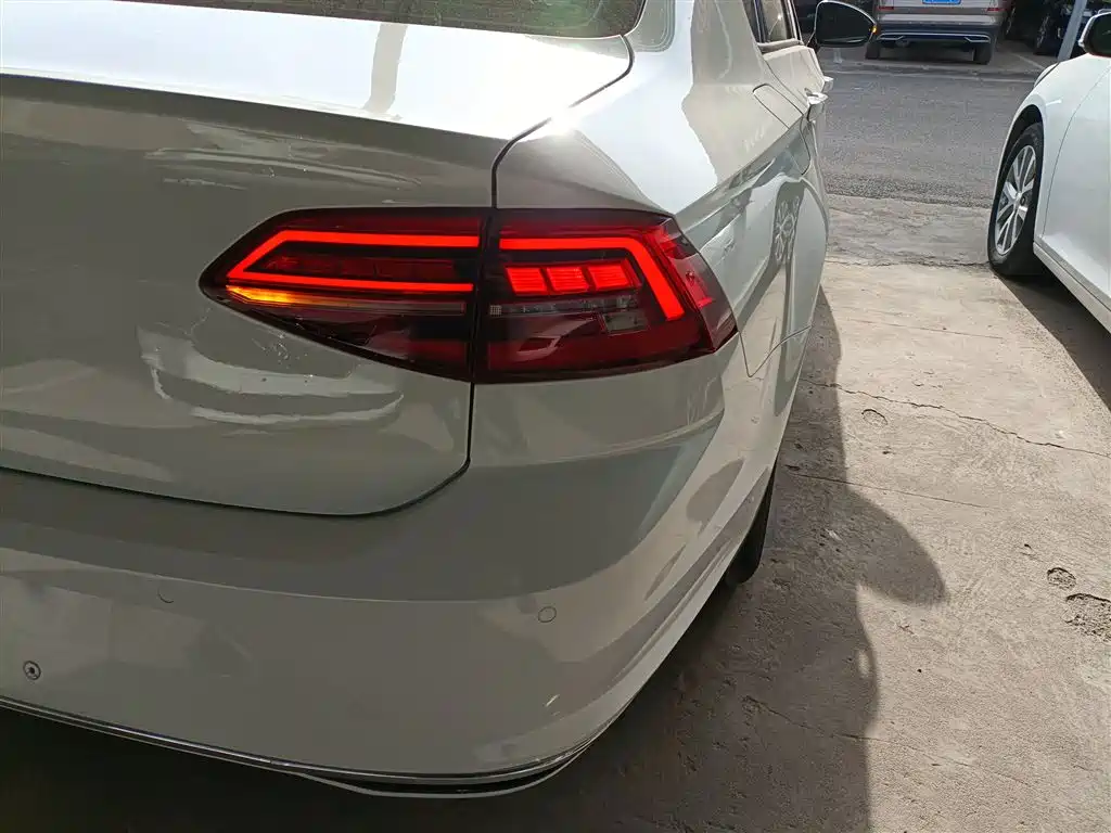 Volkswagen Lamando 2021 230TSI DSG Fashion Edition фото 24