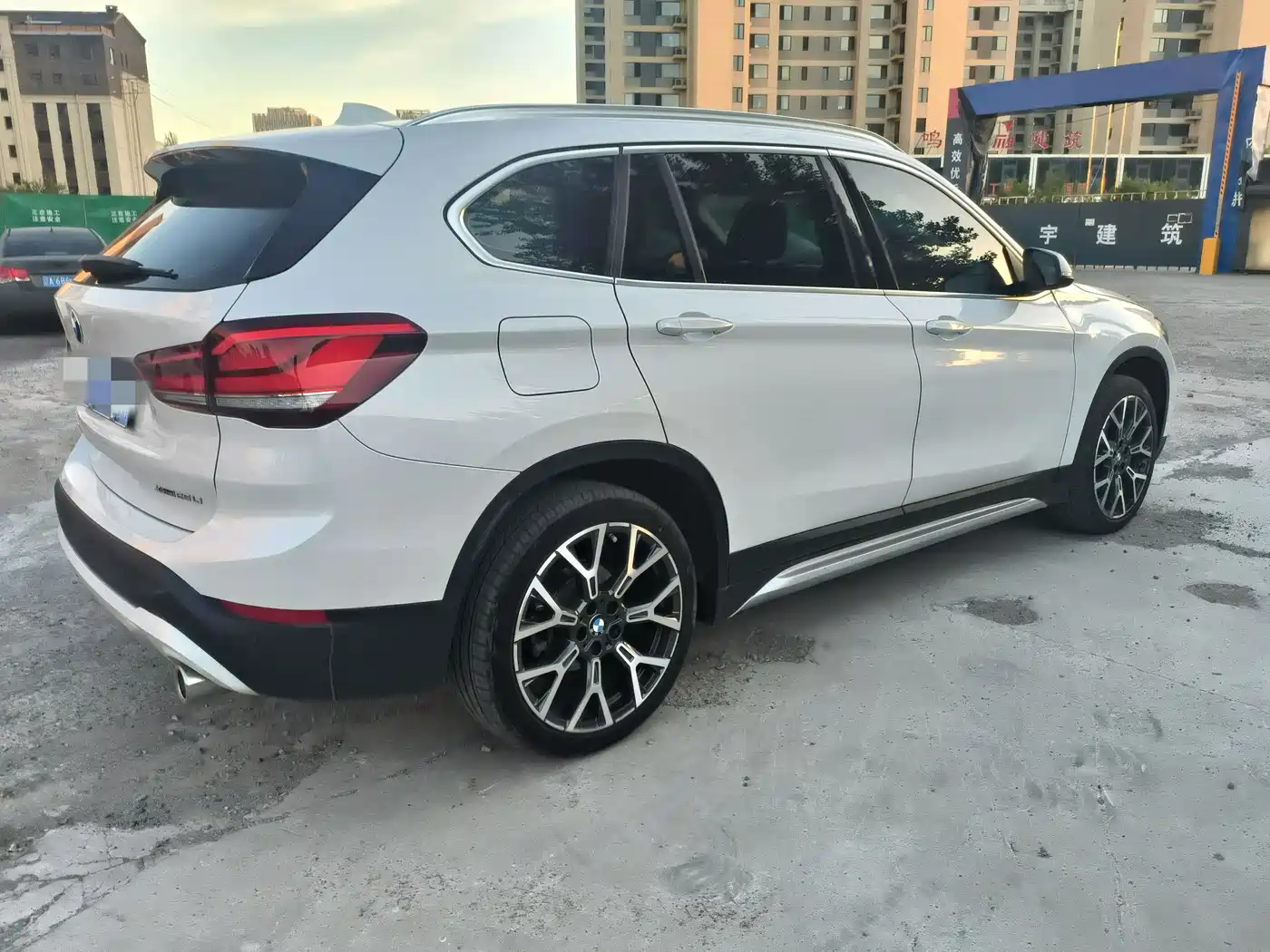 BMW X1 2021 xDrive25Li Exclusive фото 18
