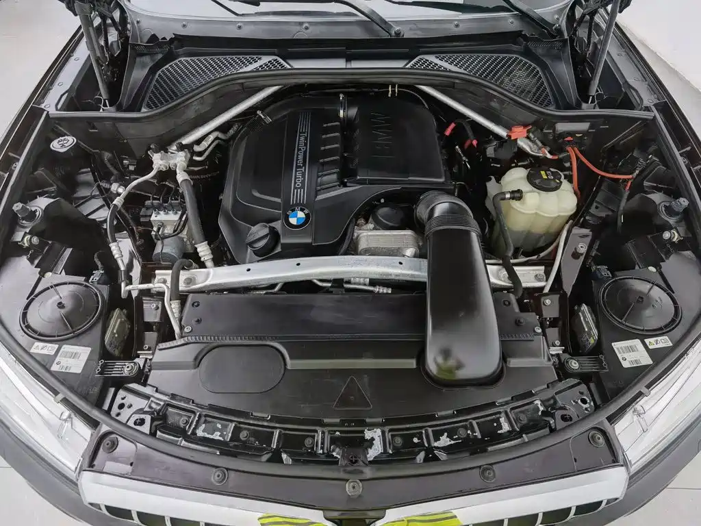Photo 6 - BMW X5 (Import)