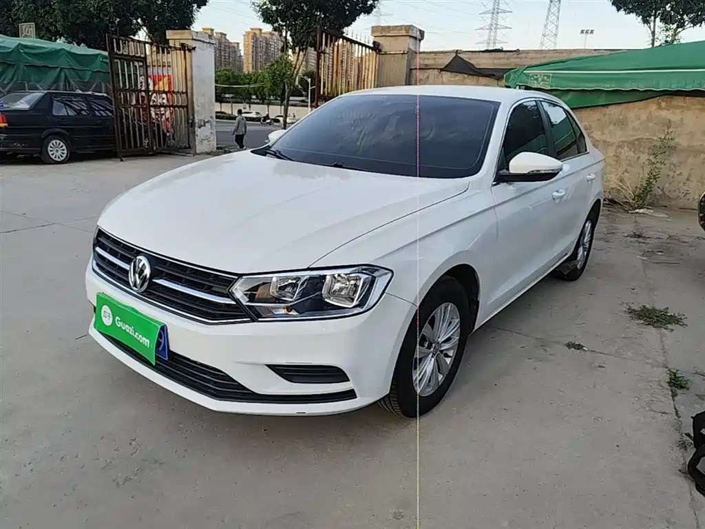 Volkswagen Bora 2017 1.6L Automatic Fashion Edition фото 2