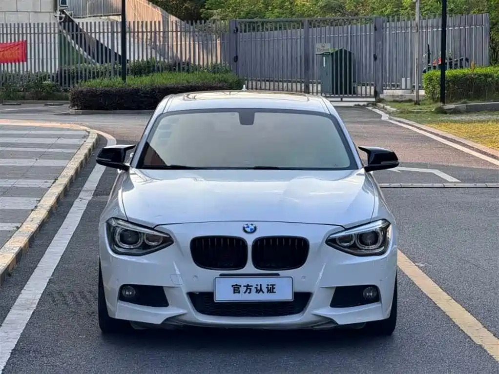 BMW 1 Series (Import) 2012 118i Sport фото 2