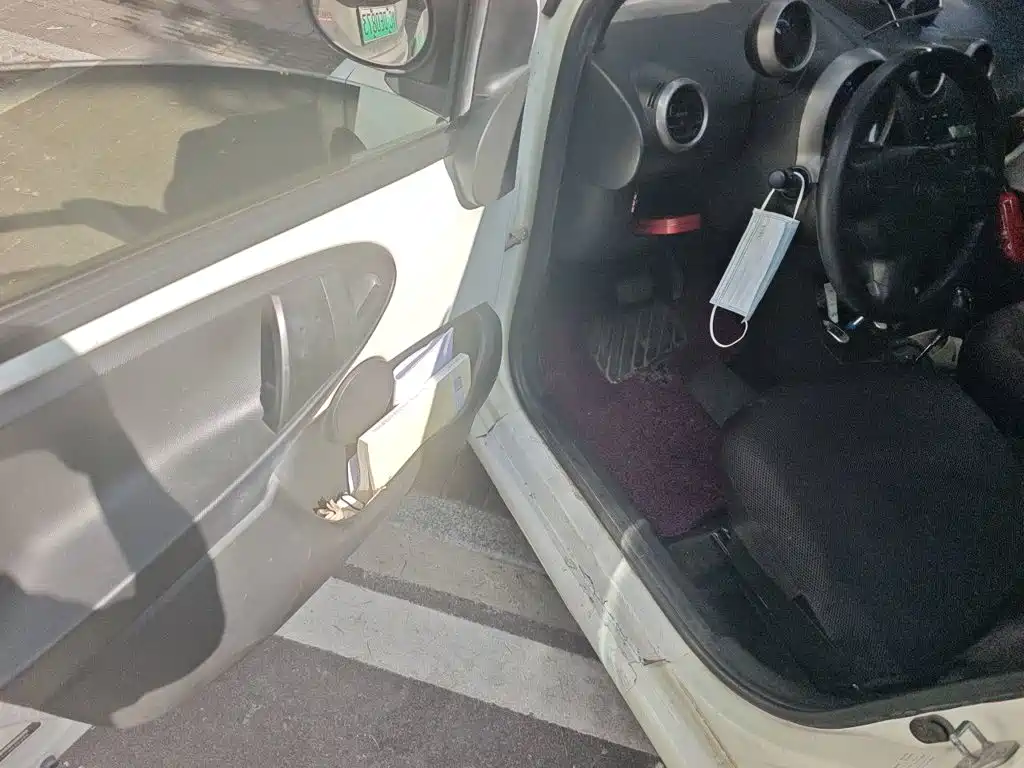 BYD F0 2014 2013 1.0L AMT Cool Edition