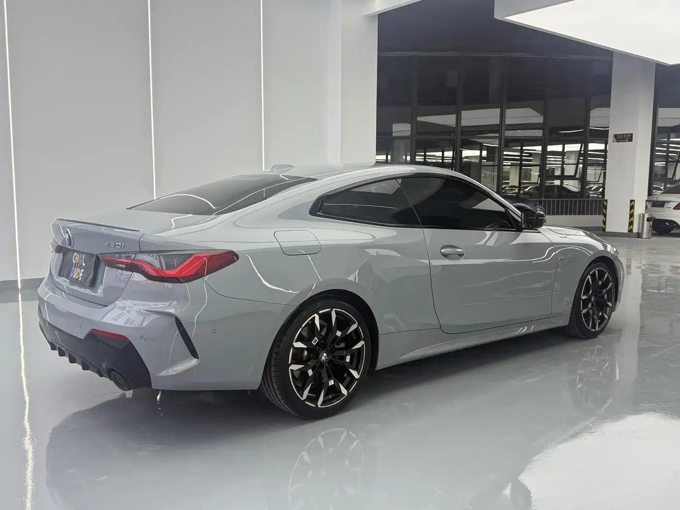 BMW 4 Series 2024 430i M Sport Shadow Edition фото 13