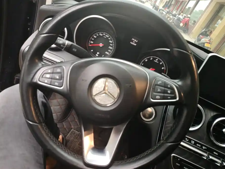 Mercedes-Benz C-Class 2015 Facelift C 200 L Sport фото 15