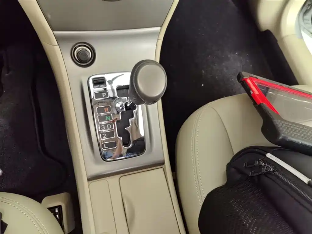 Toyota Corolla 2013 1.6L Automatic Excellence Edition фото 14