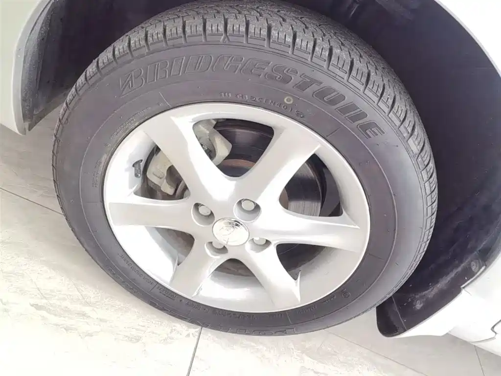 Toyota Corolla 2013 1.6L Automatic Excellence Edition фото 23