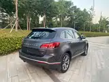 Фото 16 - Borgward BX7