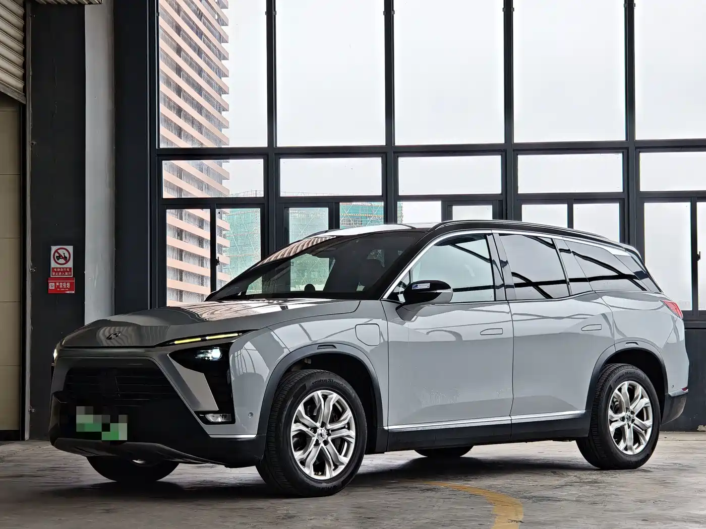 NIO ES8 2020