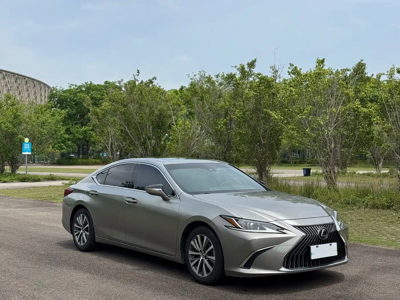 Lexus ES 2018 200 Luxury Edition China V фото 3