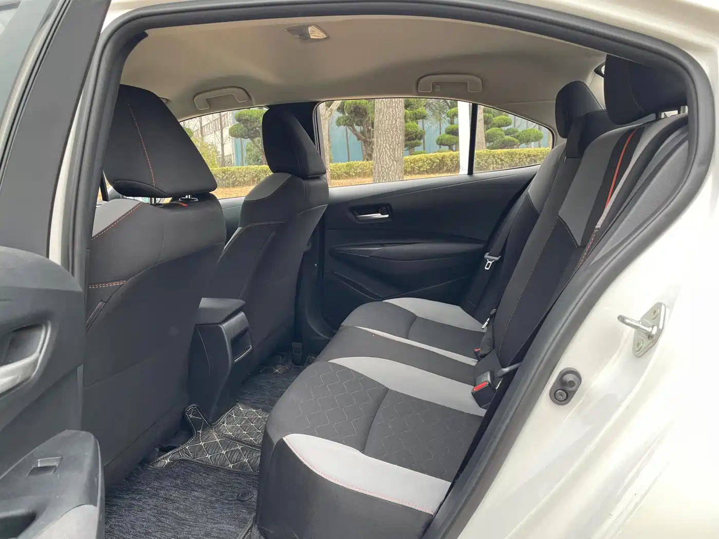 Toyota Corolla 2022 1.2T S-CVT Pioneer PLUS Edition фото 8