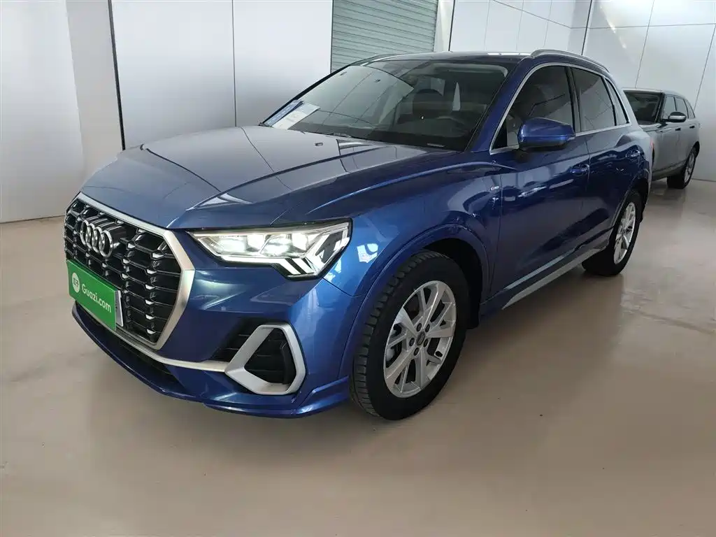 Audi Q3 2019 35 TFSI Progressive Sport