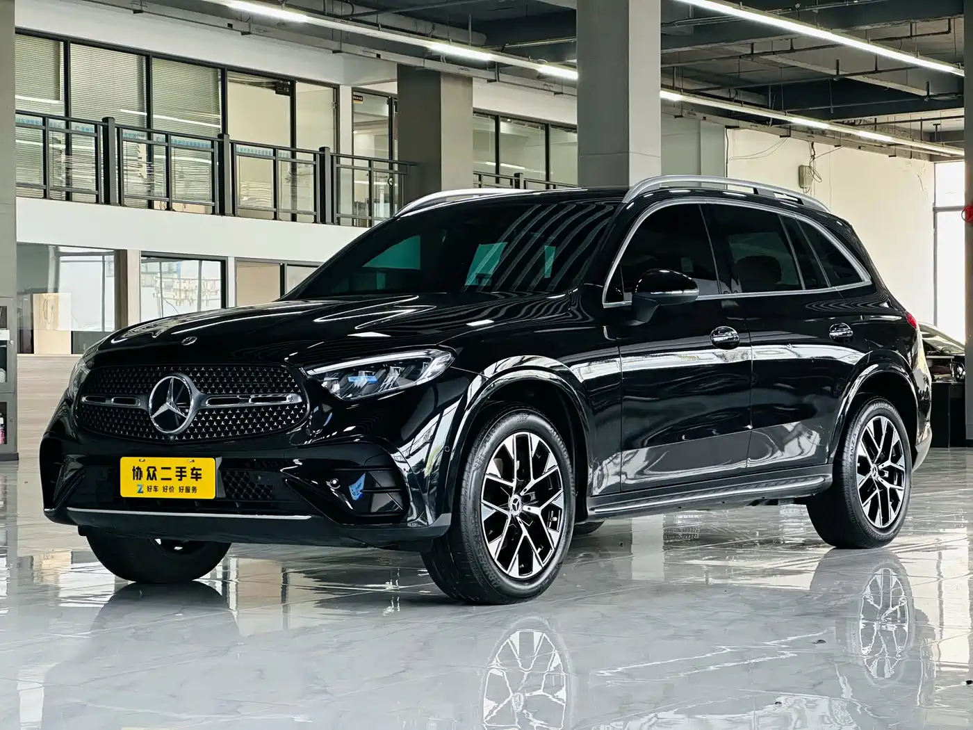 Mercedes-Benz GLC 2024 GLC 260 L 4MATIC Luxury 5-seater фото 2