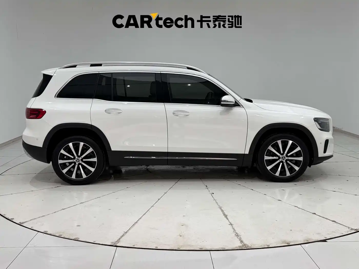Mercedes-Benz GLB 2024 GLB 220 Fashion фото 10