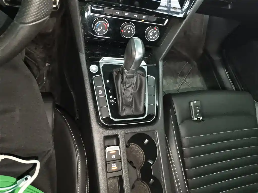 Volkswagen Magotan 2025 Popular Edition 280TSI DSG Comfort фото 10
