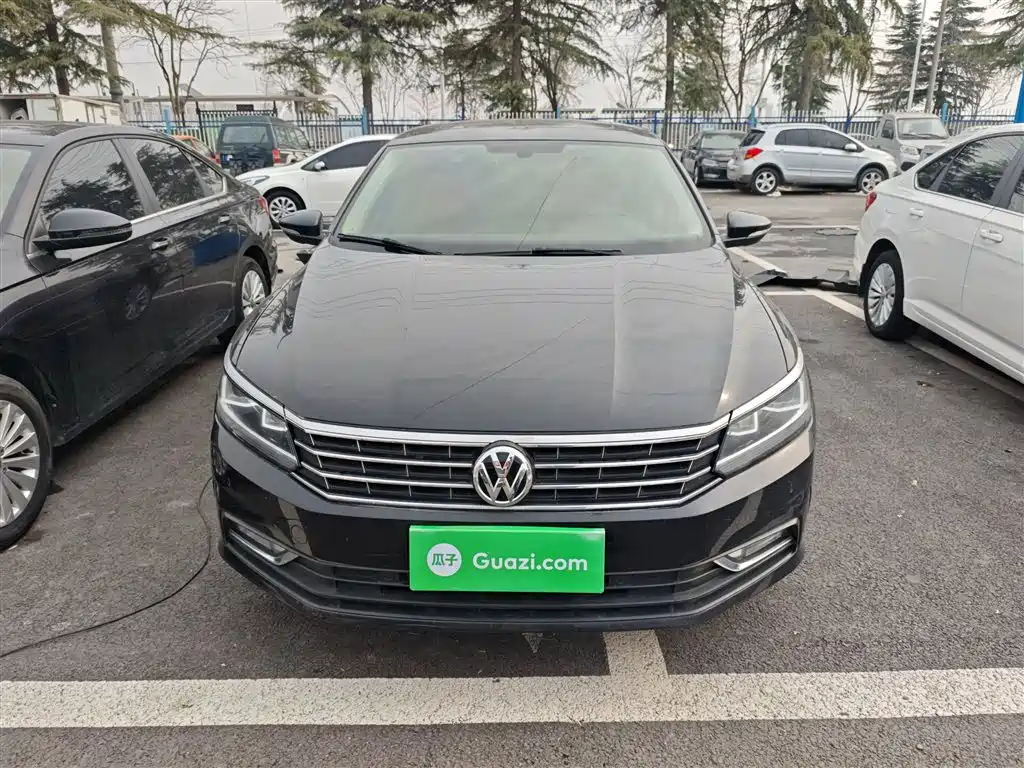 Volkswagen Passat 2017 330TSI DSG Prestige фото 19