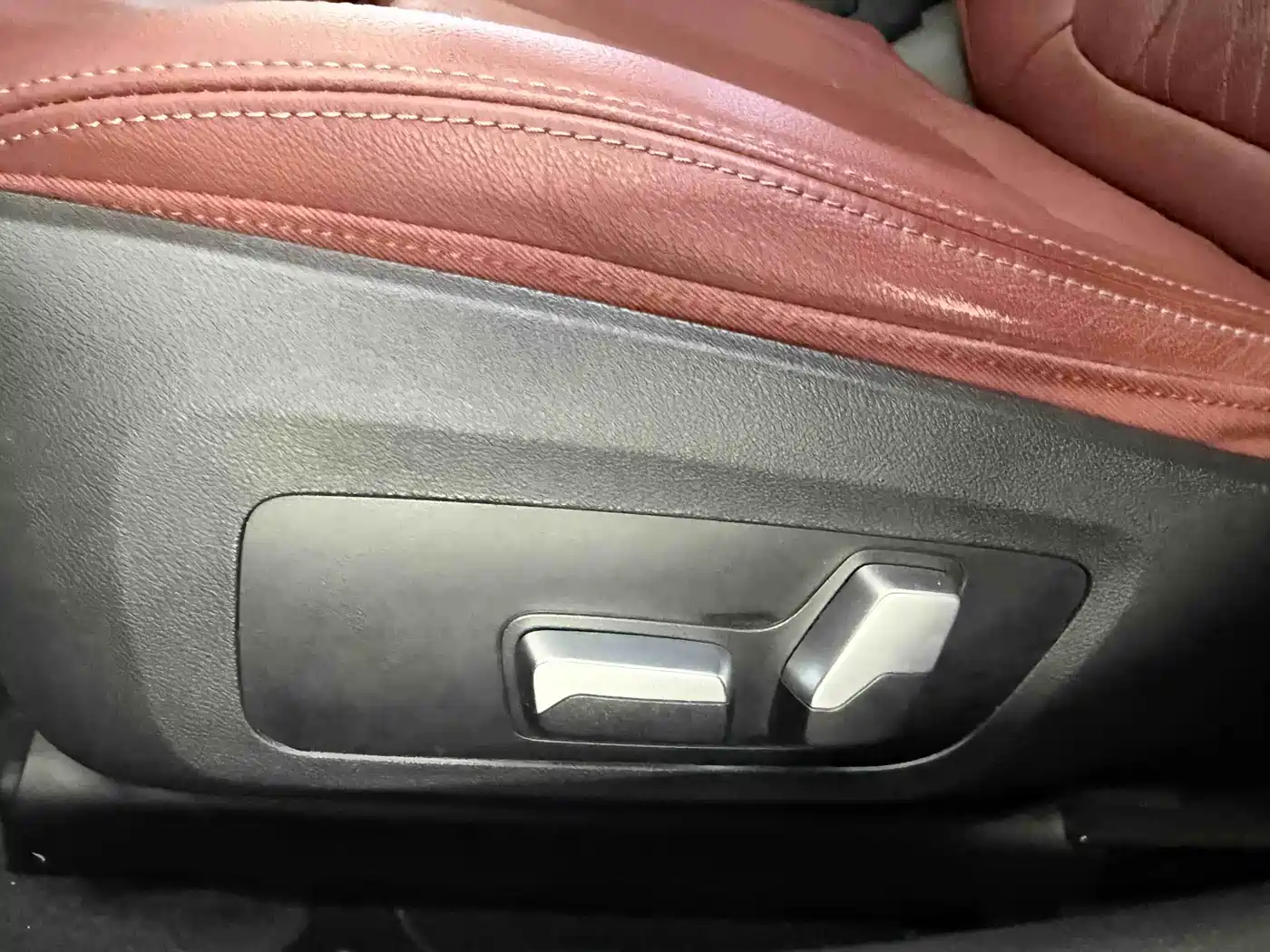 BMW 3 Series 2023 320Li M Sport Package фото 15