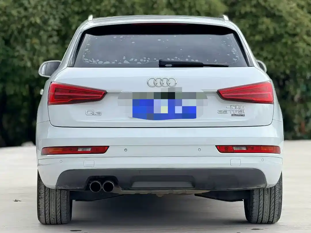 Фото 8 - Audi Q3