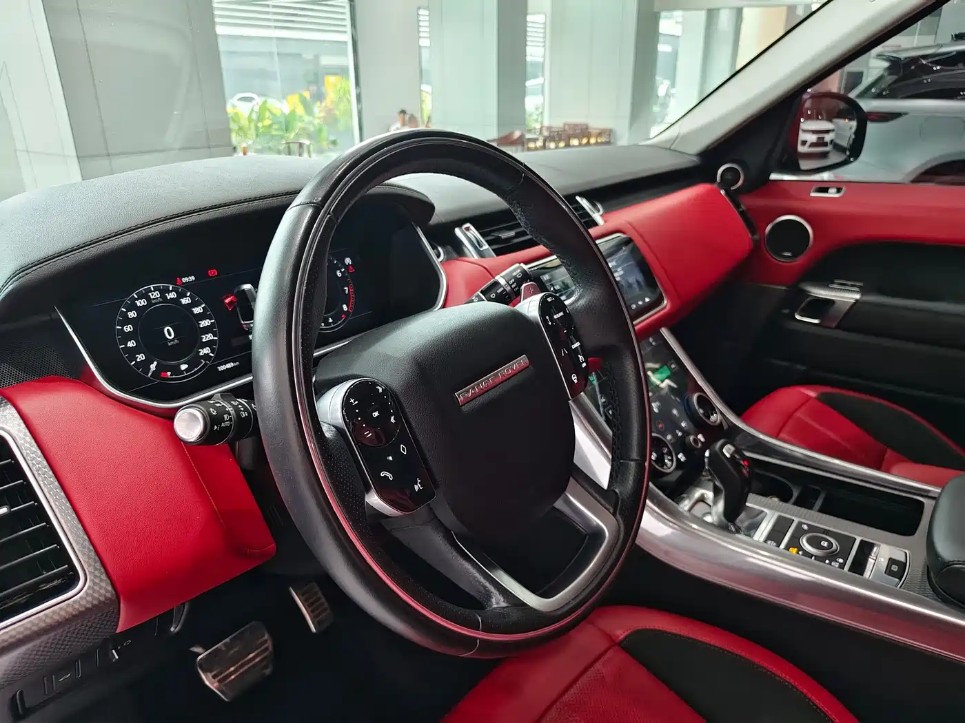 Land Rover Range Rover Sport 2022 3.0 L6 Gloss Black Edition фото 8