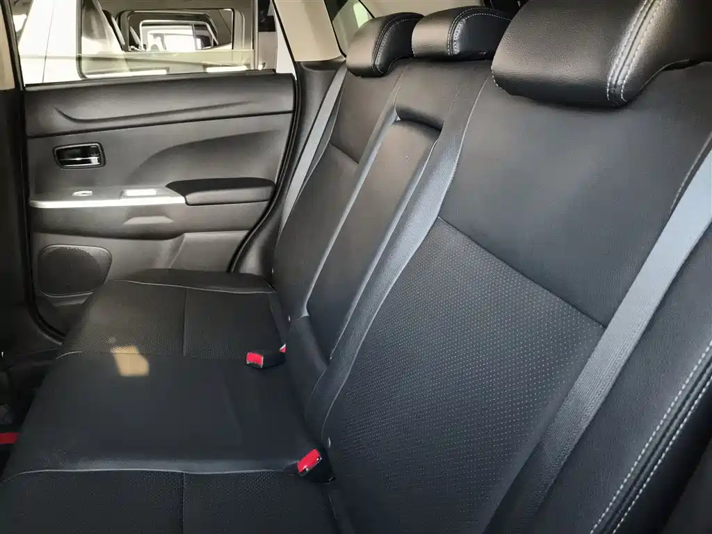 Mitsubishi ASX 2018 2.0L CVT 2WD Premium фото 17