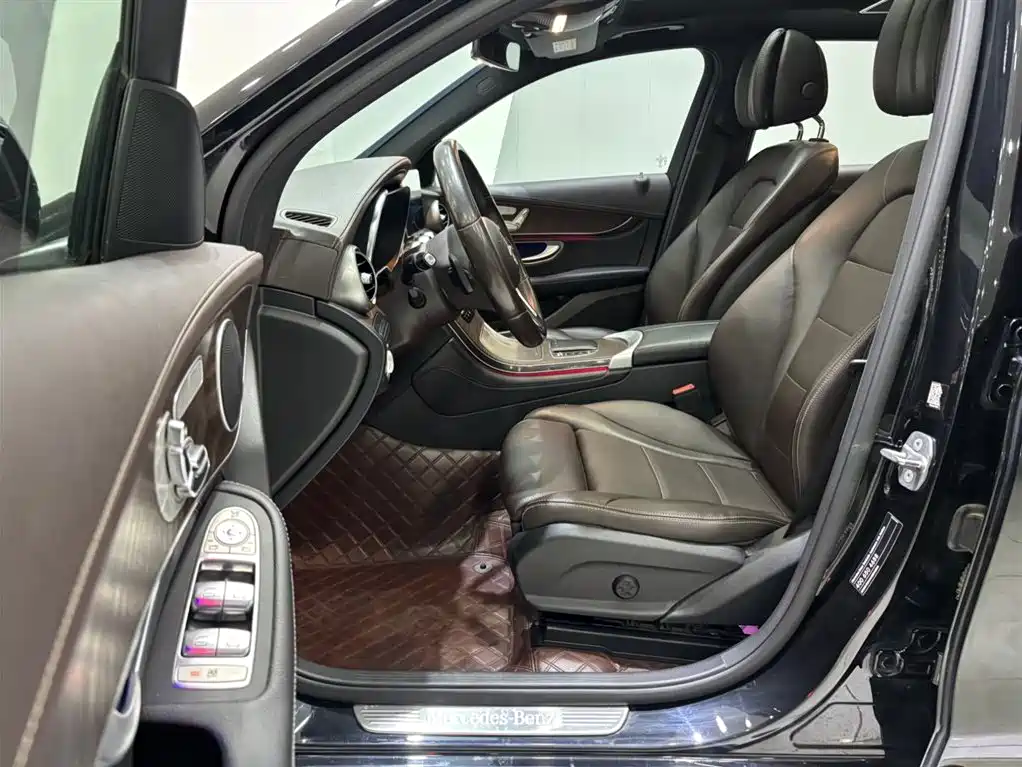 Mercedes-Benz GLC 2020 GLC 300 L 4MATIC Dynamic фото 10