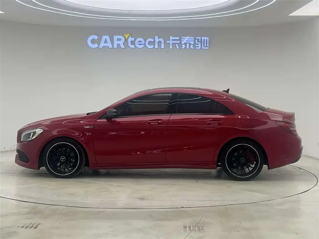 Mercedes-Benz CLA (Import) 2017 CLA 220 4MATIC фото 5