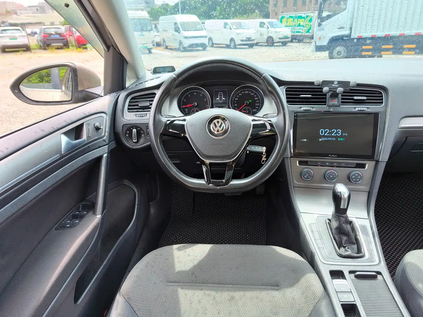 Volkswagen Golf 2016 230TSI Automatic Comfort фото 9