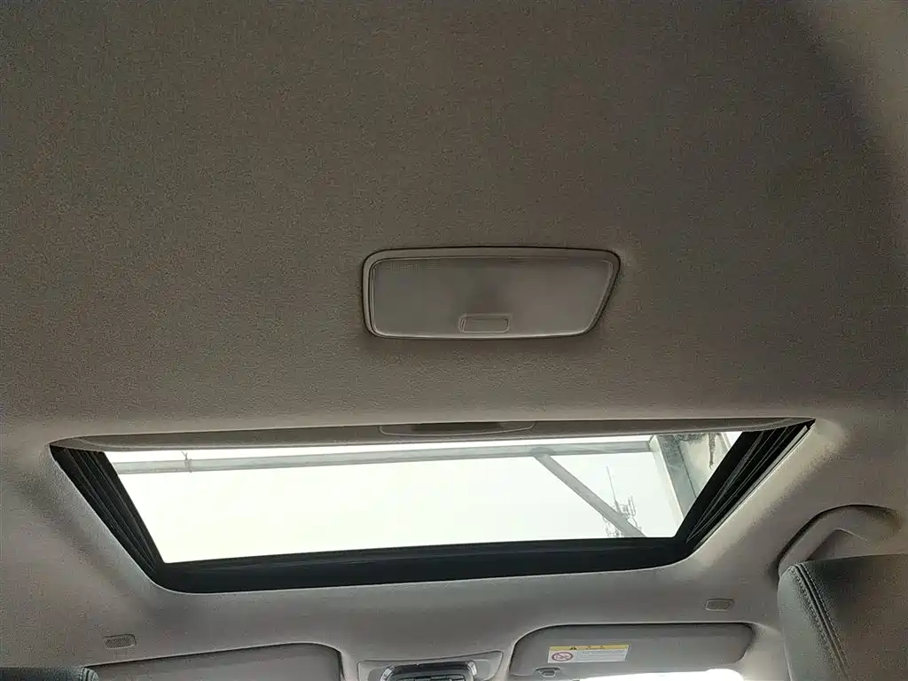 Toyota Corolla Cross 2022 2.0L Premium Edition фото 8